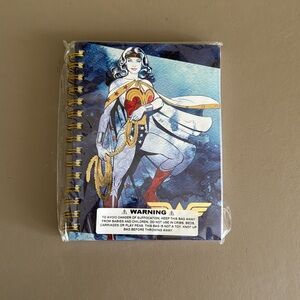 DC Wonder Woman Superhero Spiral Notbeook